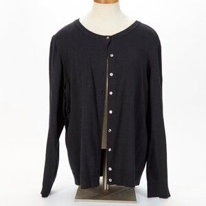 Plus-Size Cardi - Capsule Wardrobe Essential